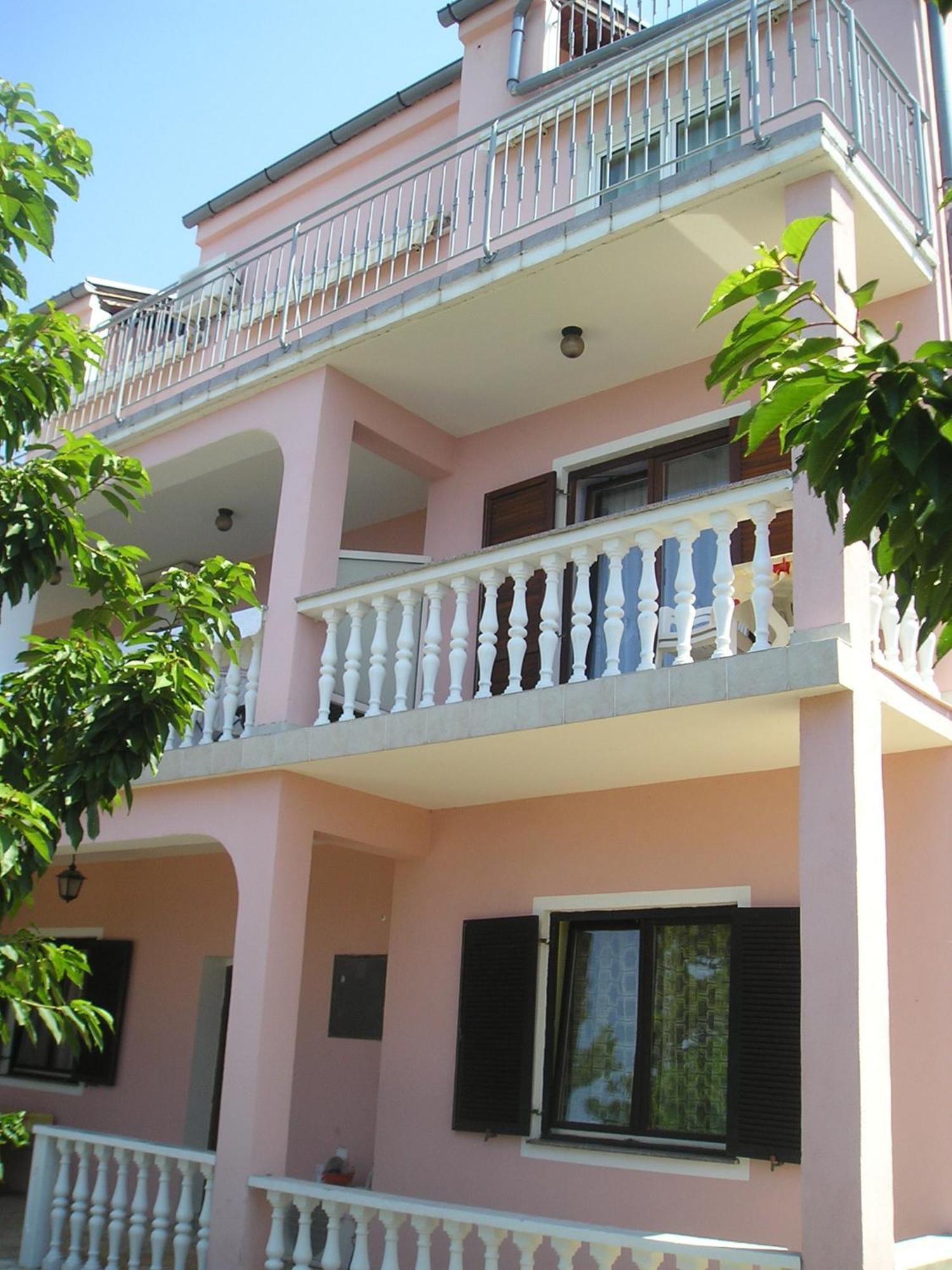 Roza Guest House Senj  Buitenkant foto