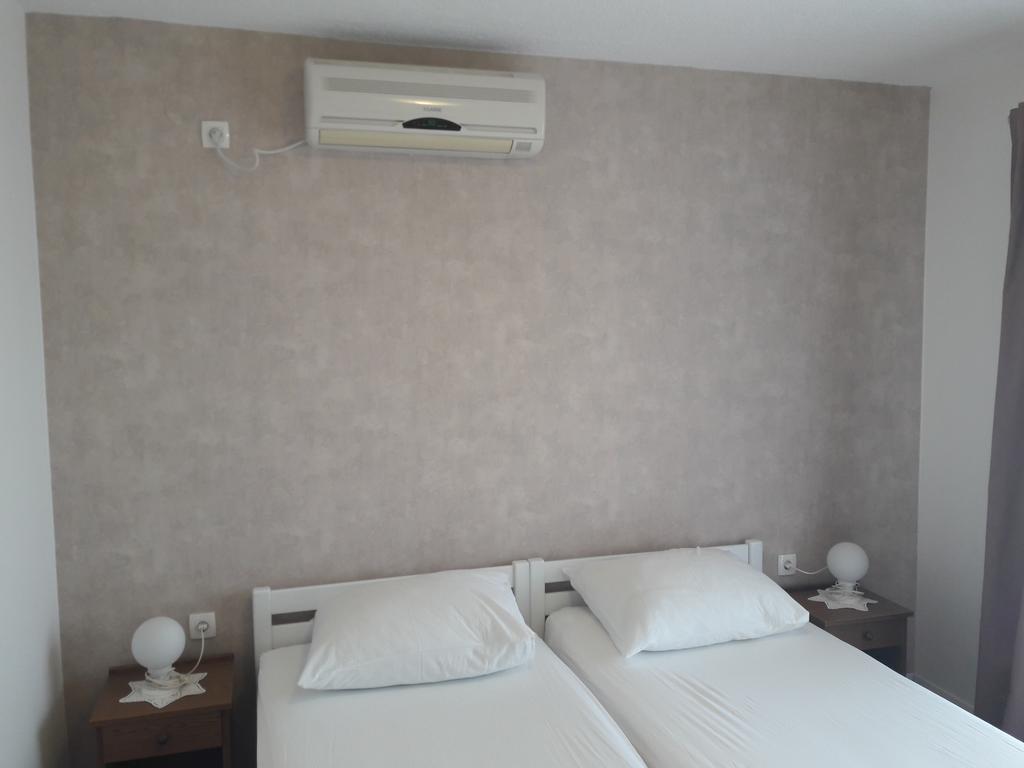 Roza Guest House Senj  Buitenkant foto