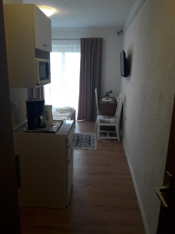 Roza Guest House Senj  Buitenkant foto