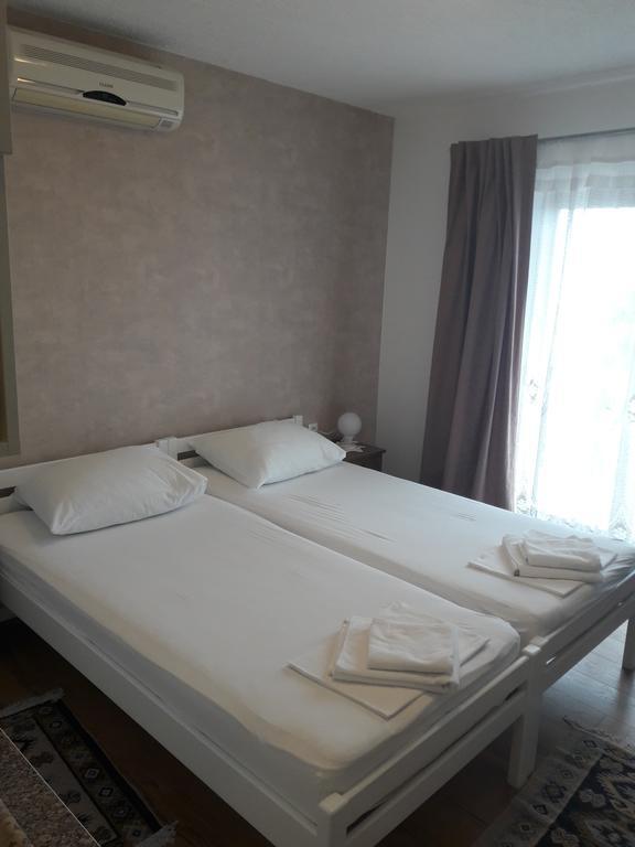Roza Guest House Senj  Buitenkant foto